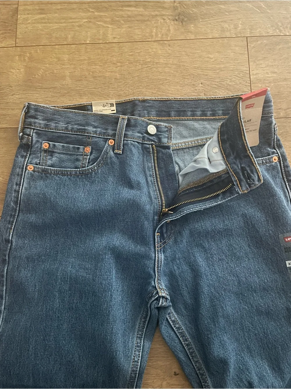 Levis levi straight